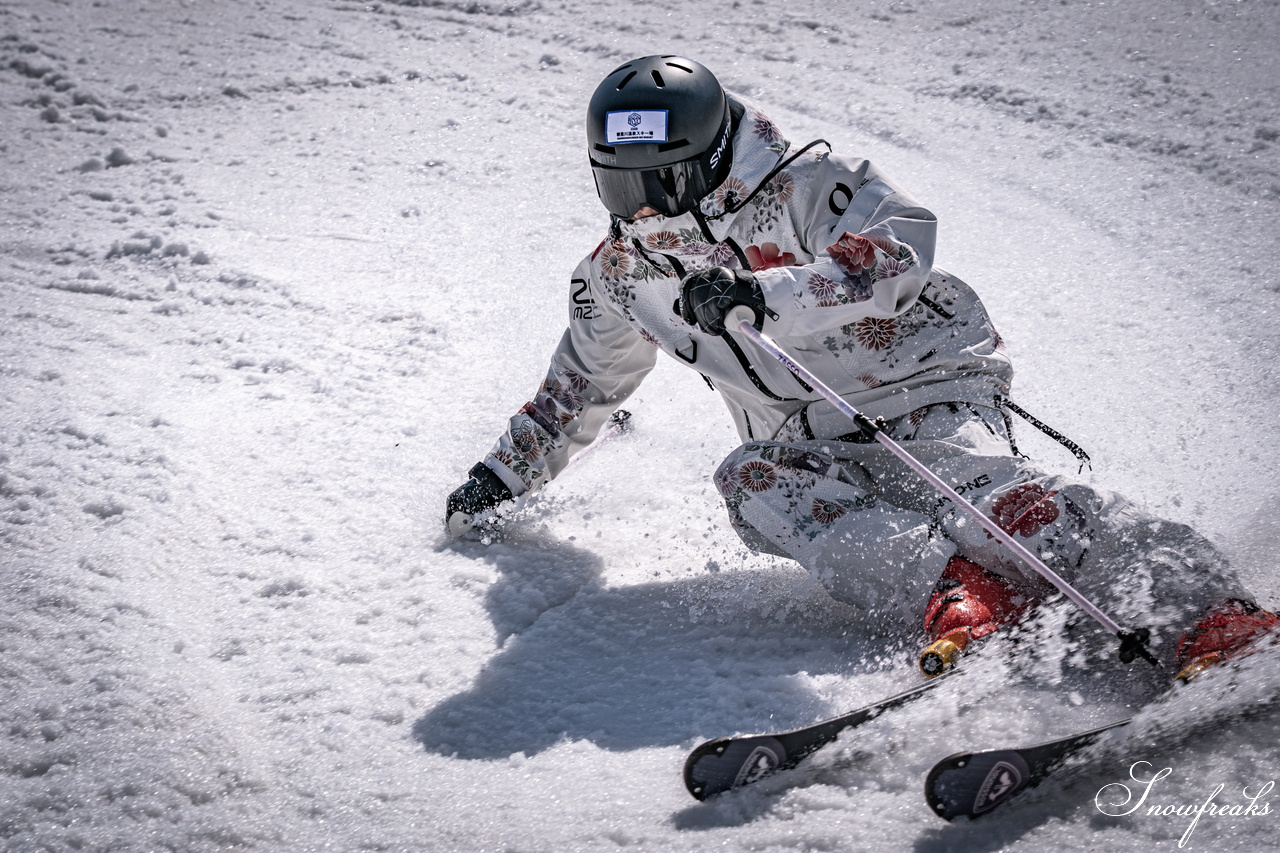 キロロリゾート｜ポカポカ陽気で絶好の春スキー日和♪こんな日は、みんなで思いっきり春雪を満喫しましょう！